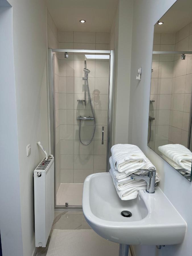 Mooie Kamer In Centrum Brugge Met Badkamer Bruges Exterior photo